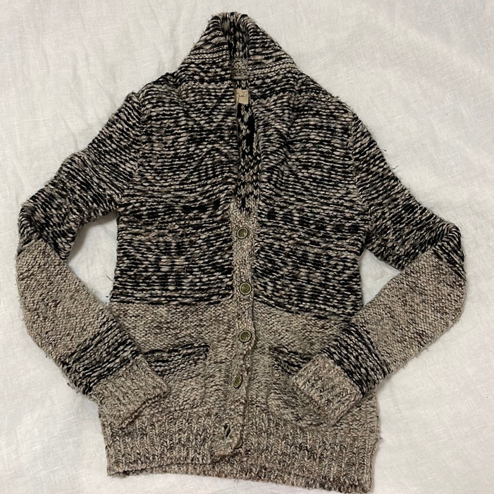 Aritzia Sweater